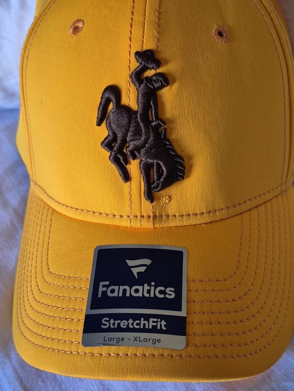Fanatics University of Wyoming Cowboys Flexfit Large/XL Hat - New - Picture 2 of 11
